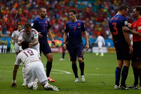 بذكريات كأس العالم ورأسية فان بيرسي.. هولندا تواجه إسبانيا في دوري أمم أوروبا